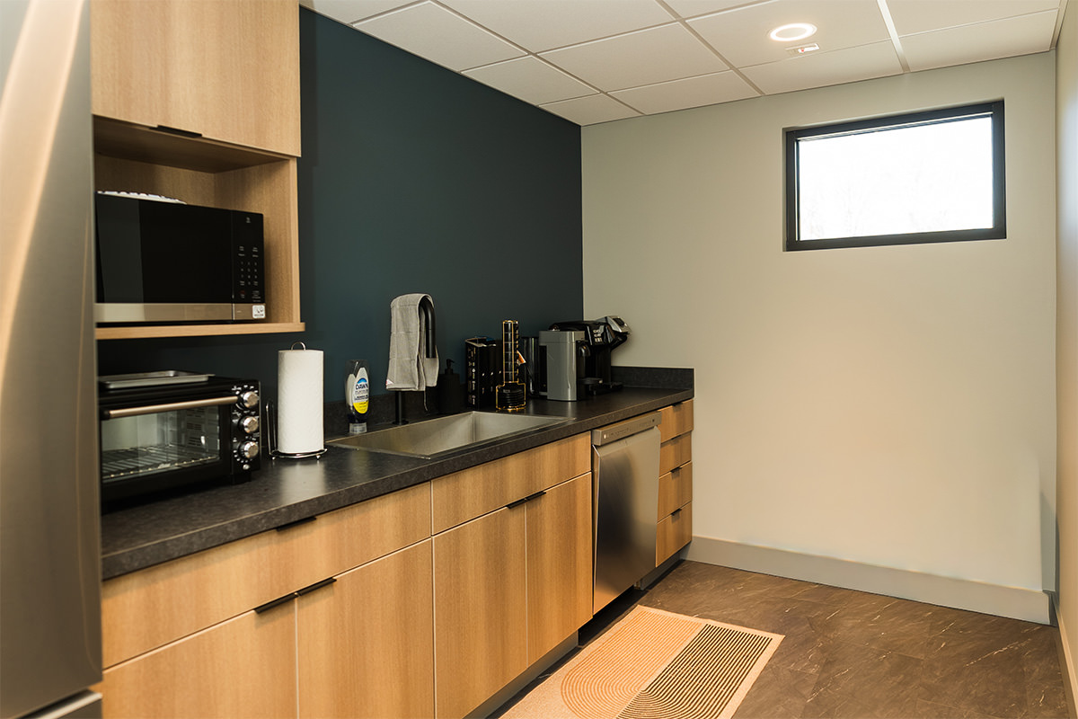 PMV Painting - Project Highlight - How Modern Office Paint Colors Help Build Trust - Image 6